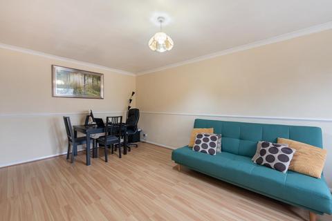 1 bedroom flat for sale, Chase Side, London N14