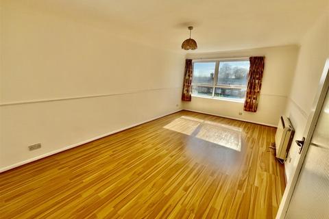 1 bedroom flat for sale, Chase Side, London N14