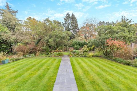 Overwood House Old Compton Lane, Farnham, GU9 8EH