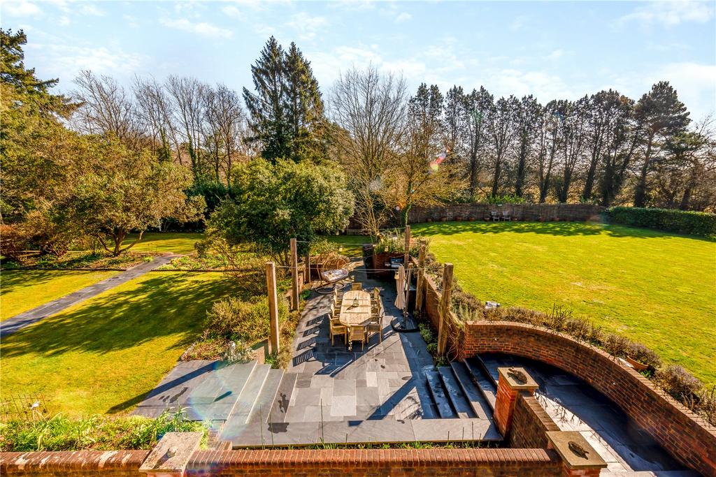 Terrace & Garden