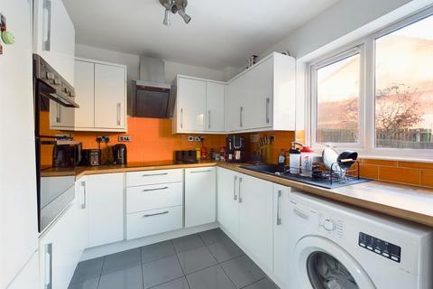 73 Pendle Crescent, Nottingham, NG3 3DU