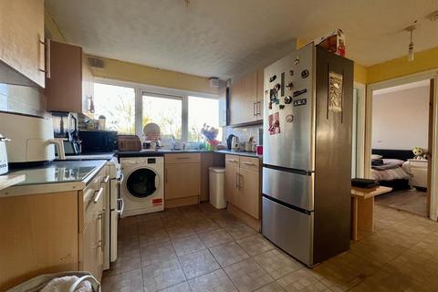 3 bedroom terraced house for sale, Kingsfold, Bradville, Milton Keynes