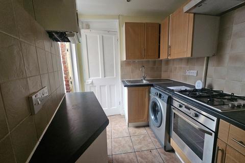 2 bedroom flat for sale, 172 Washington Road, Worcester Park, Surrey, KT4 8JJ