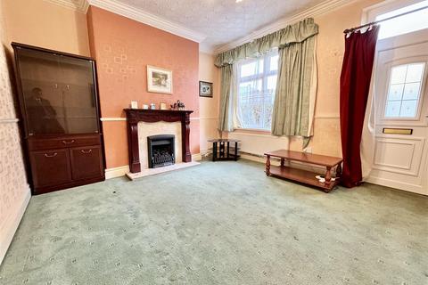 14 Blacker Road, Mapplewell, Barnsley, S75 6BW