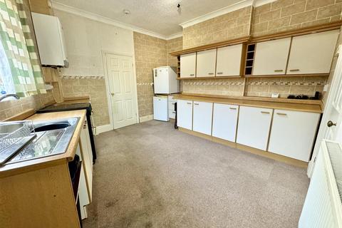 14 Blacker Road, Mapplewell, Barnsley, S75 6BW