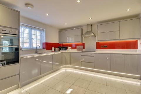 2 bedroom apartment for sale, Bowlby Hill, Gilston, Harlow, CM20