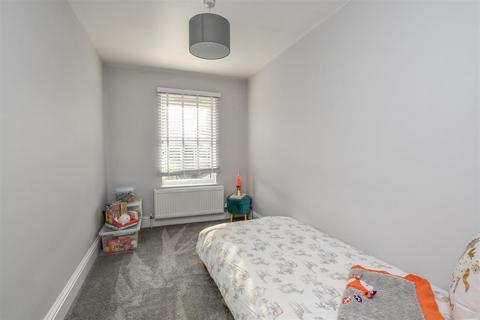 1 Seaton Road, London Colney, St Albans, AL2 1RL