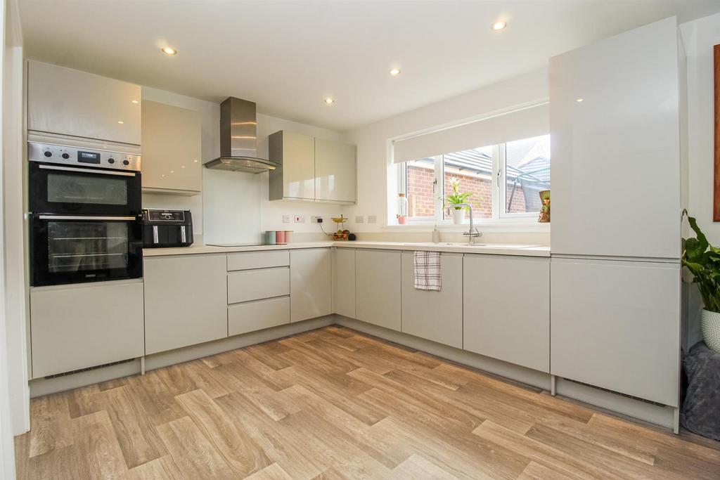 Kitchen dining sitting room