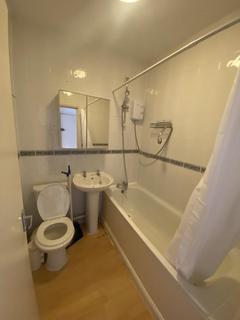 2 bedroom flat to rent, Mare Street, London E8