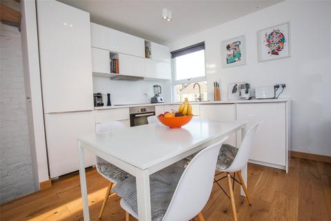 2 bedroom flat for sale, Limes Grove, Lewisham, London, SE13