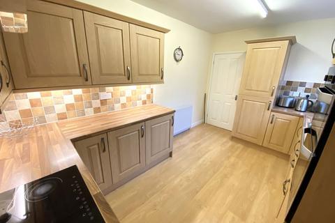 8 Sholver Lane, Oldham, OL1 4NT