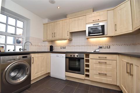 2 bedroom apartment to rent, Albany Gardens, Colchester, Essex, CO2