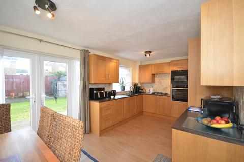 4 bedroom detached house for sale, Catlow Close, Raunds