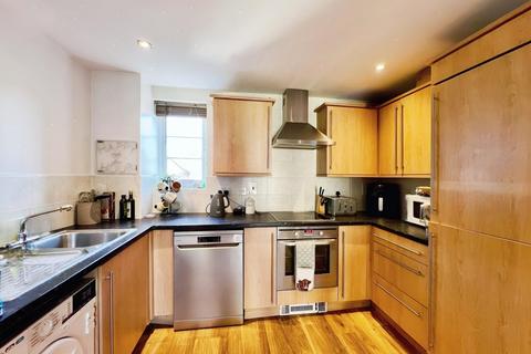 2 bedroom flat for sale, Penton Way, Basingstoke, Hampshire, RG24