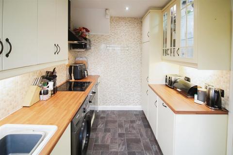 3 bedroom terraced house for sale, Pickard Court, Leeds LS15