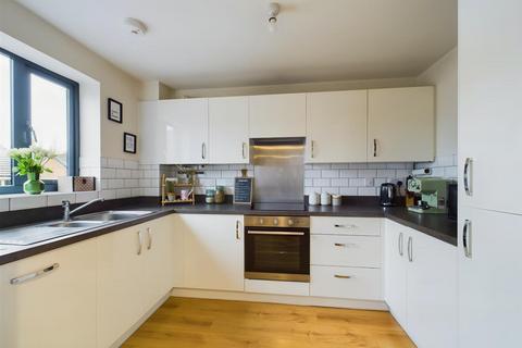 2 bedroom apartment for sale, Renshaw Drive, Nottingham NG4