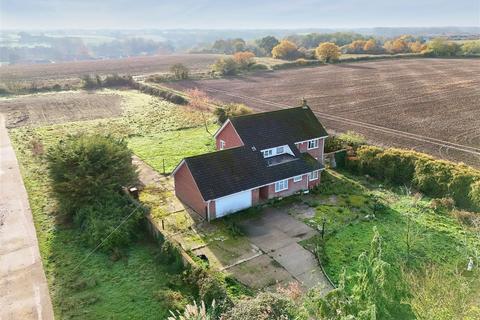 4 bedroom detached house for sale, Hall Road, Diss IP21