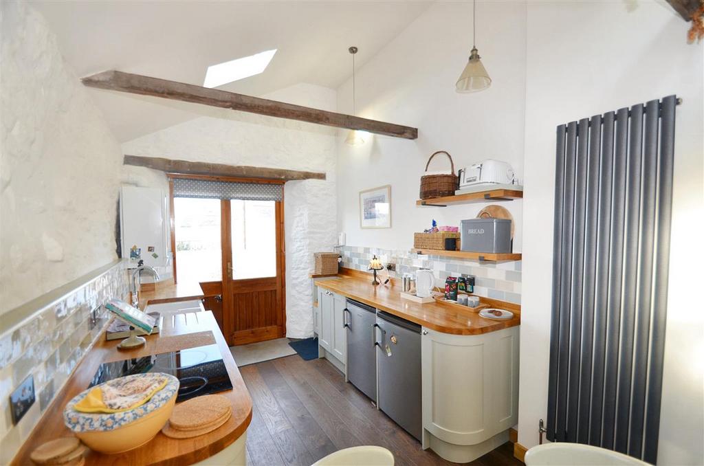 Kitchen/dining area