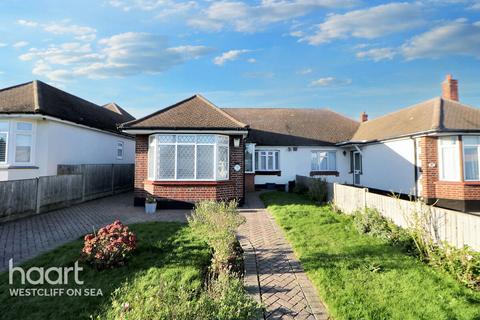 3 bedroom semi-detached bungalow for sale, Somerton Avenue, Westcliff-On-Sea