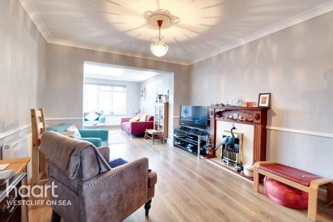 3 bedroom semi-detached bungalow for sale, Somerton Avenue, Westcliff-On-Sea