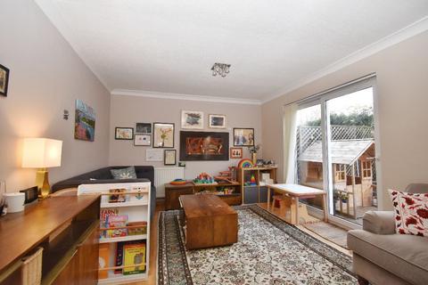 8 Tenby Close, Cambridge, CB1 9YG