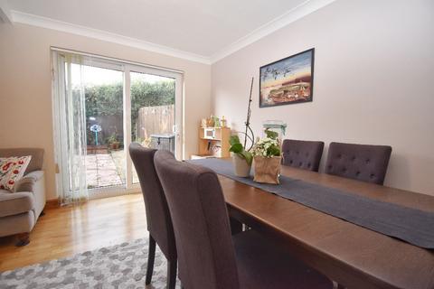8 Tenby Close, Cambridge, CB1 9YG
