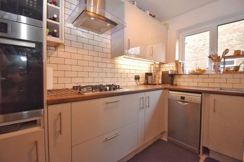 8 Tenby Close, Cambridge, CB1 9YG