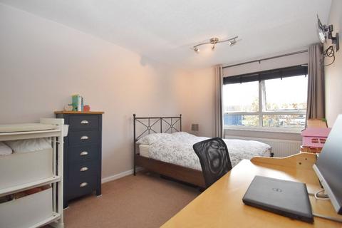 8 Tenby Close, Cambridge, CB1 9YG