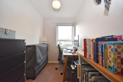 8 Tenby Close, Cambridge, CB1 9YG