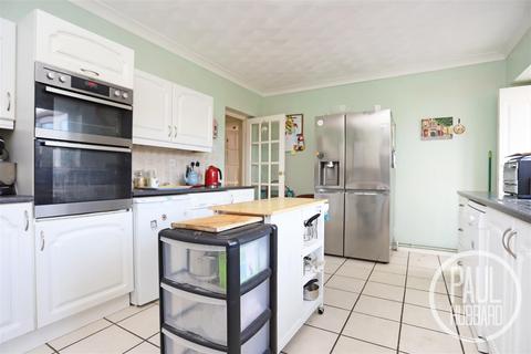 3 bedroom detached bungalow for sale, Gorleston Road, Oulton, NR32