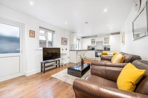 2 bedroom flat for sale, Concanon Road, SW2