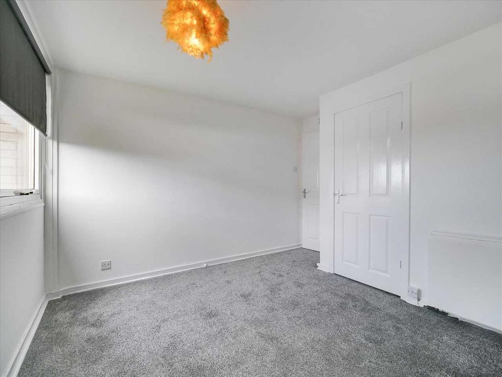 Bedroom One (2)