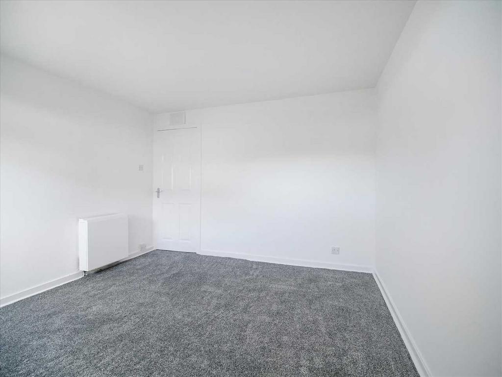 Bedroom Two (2)