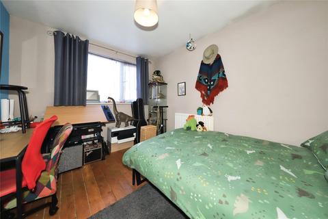 17 Chelston Drive, Wolverhampton, WV6 0LQ
