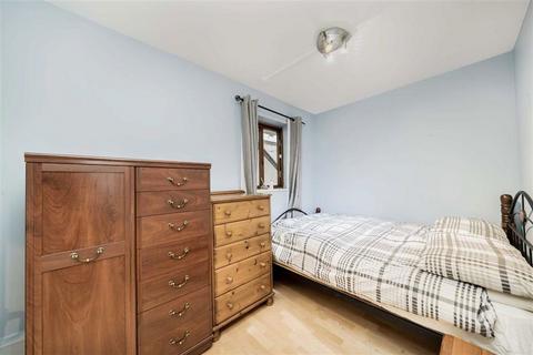 1 bedroom flat to rent, Craven Street, London WC2N