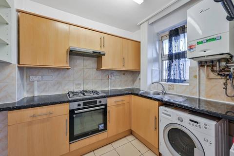 2 bedroom flat to rent, Amhurst Road, Clapton, London, E8