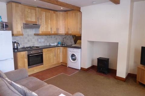 2 bedroom house to rent, Acre Street, Huddersfield