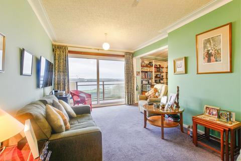 3 bedroom flat for sale, Castlebay Court, Largs KA30