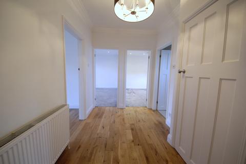 2 bedroom flat to rent, Myddelton Gardens, Winchmore Hill, N21