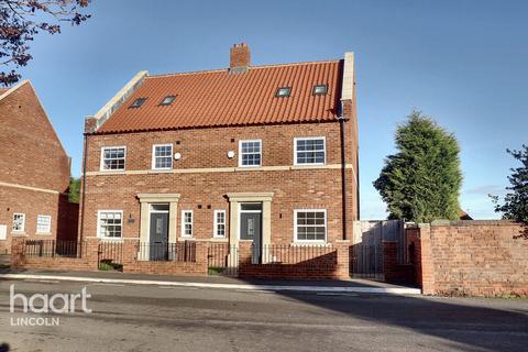 4 bedroom semi-detached house for sale, High Street, Retford