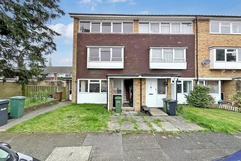 2 bedroom maisonette for sale, Ash Close, Merstham, Redhill, Surrey