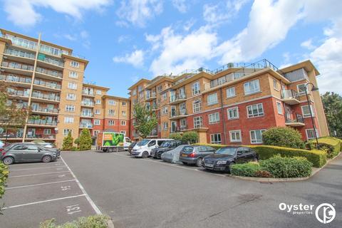 2 bedroom apartment to rent, Glebelands Close, London, N12