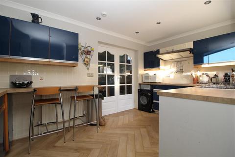 3 bedroom end of terrace house for sale, Reading Street, Broadstairs