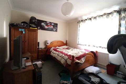 1 bedroom apartment to rent, Howlett Way, Cambridge CB25