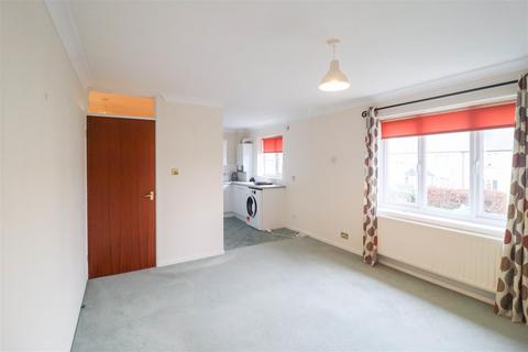 1 bedroom apartment to rent, Howlett Way, Cambridge CB25