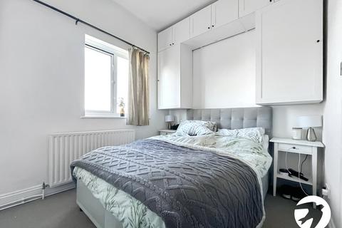 1 bedroom flat for sale, Maidstone Road, Rochester, ME1