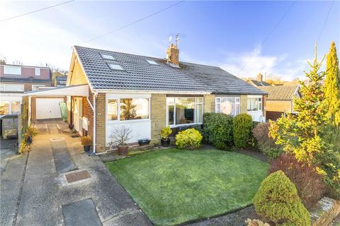 2 bedroom bungalow for sale, Hall Drive, Burley in Wharfedale, Ilkley, West Yorkshire, LS29