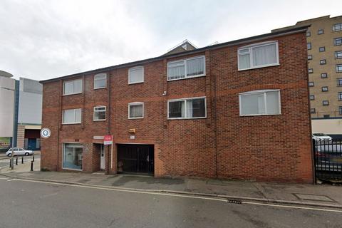 2 bedroom flat to rent, Inkerman Street Luton LU1 1JB