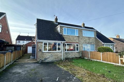 3 bedroom semi-detached bungalow for sale, Station Road, Gilberdyke