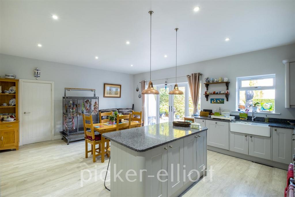 Impressive Living Kitchen/Dining Room